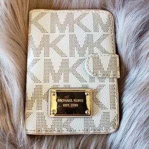 Michael Kors logo passport holder